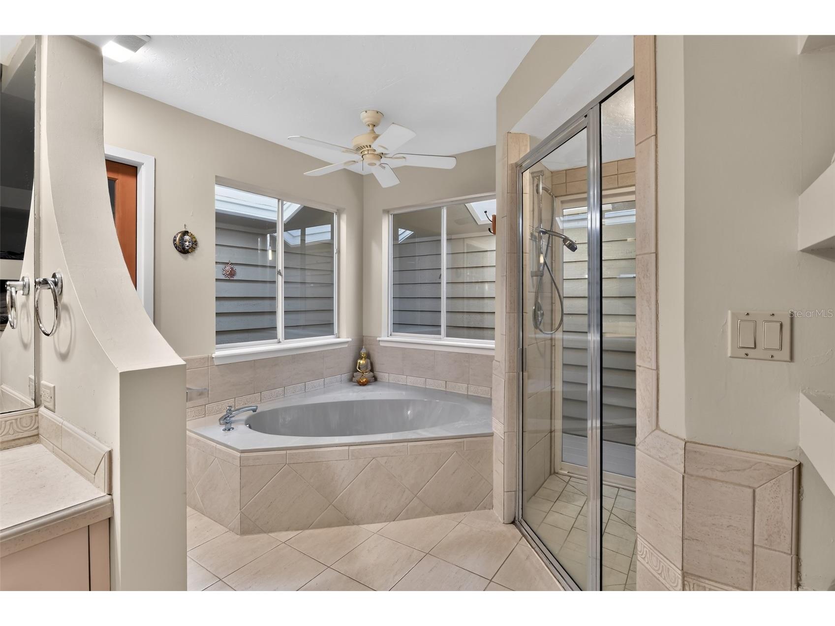 4424 Friar Tuck Lane Sarasota FL 34232 A4698431 image15
