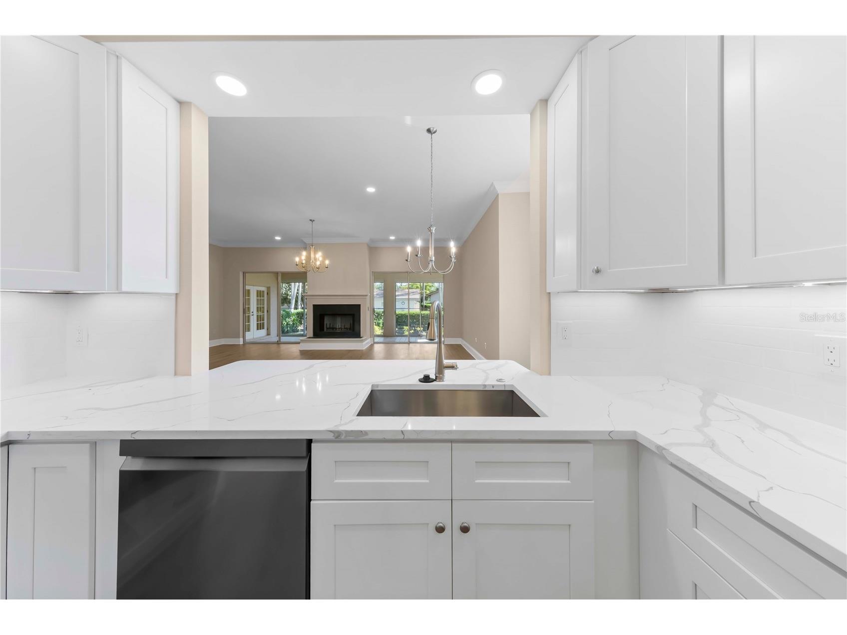 4424 Highland Park #5 Sarasota FL 34235 A4692053 image11