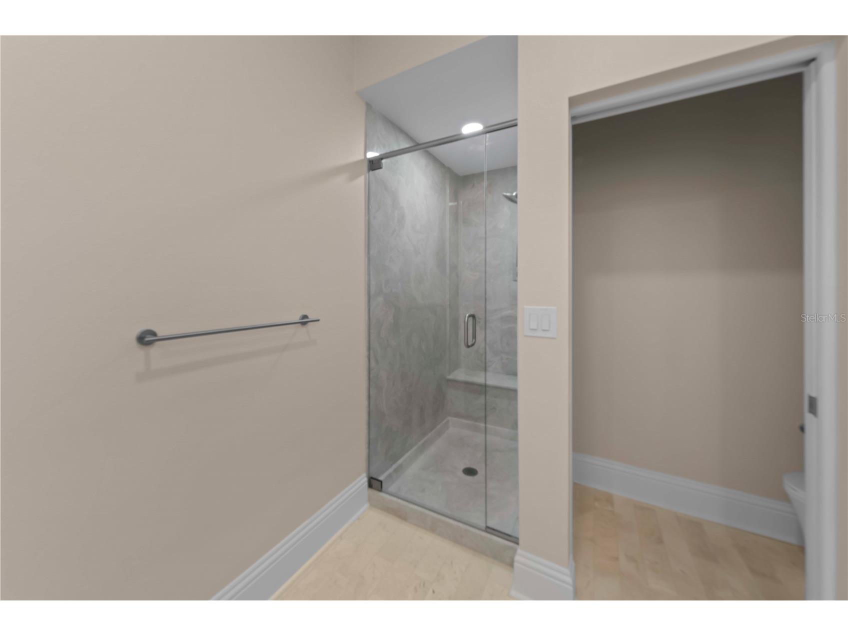 4424 Highland Park #5 Sarasota FL 34235 A4692053 image17