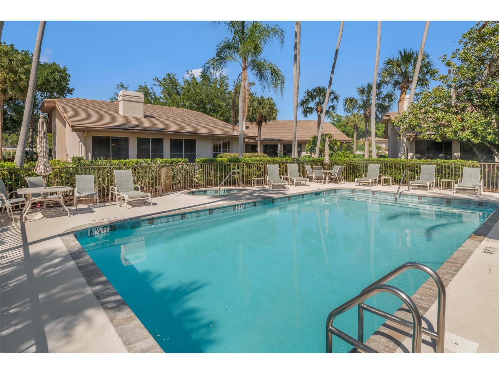 4424 Highland Park #5 Sarasota FL 34235 A4692053 image2