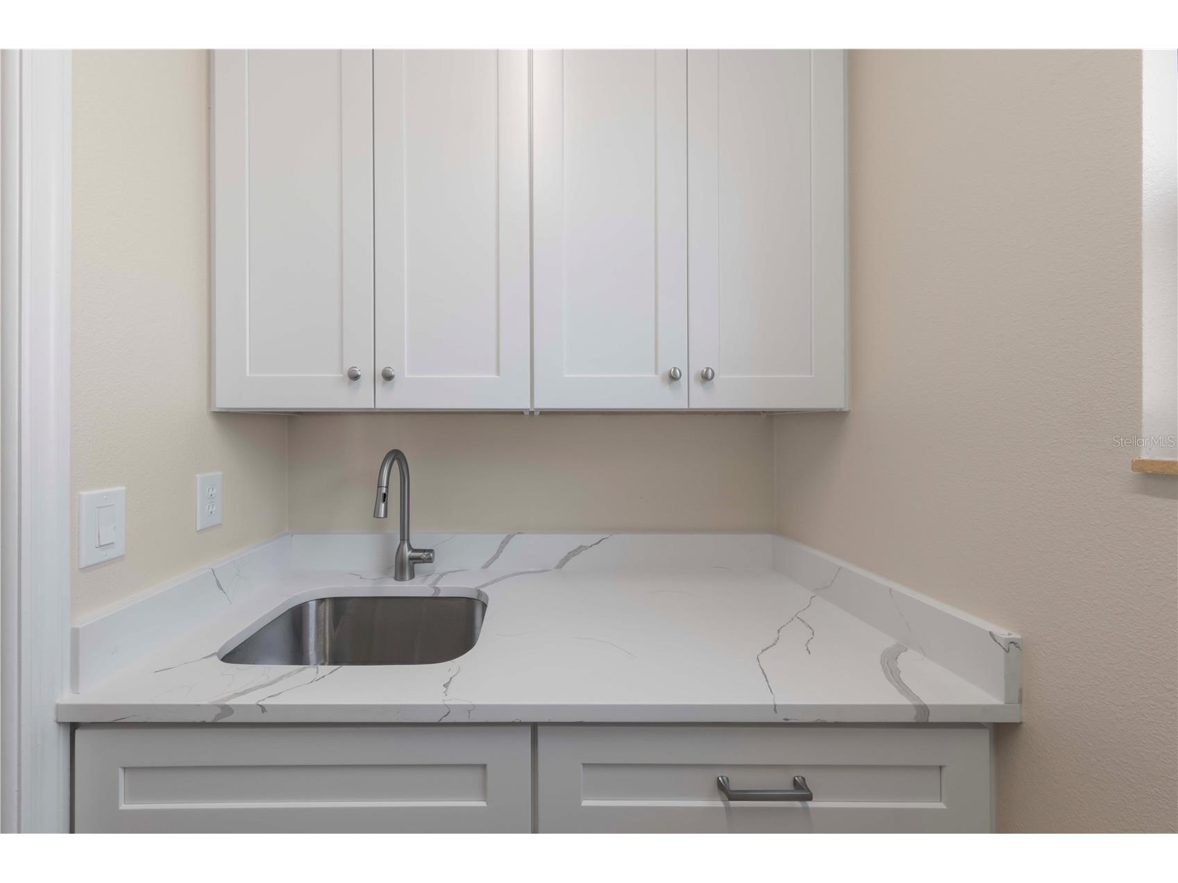 4424 Highland Park #5 Sarasota FL 34235 A4692053 image21