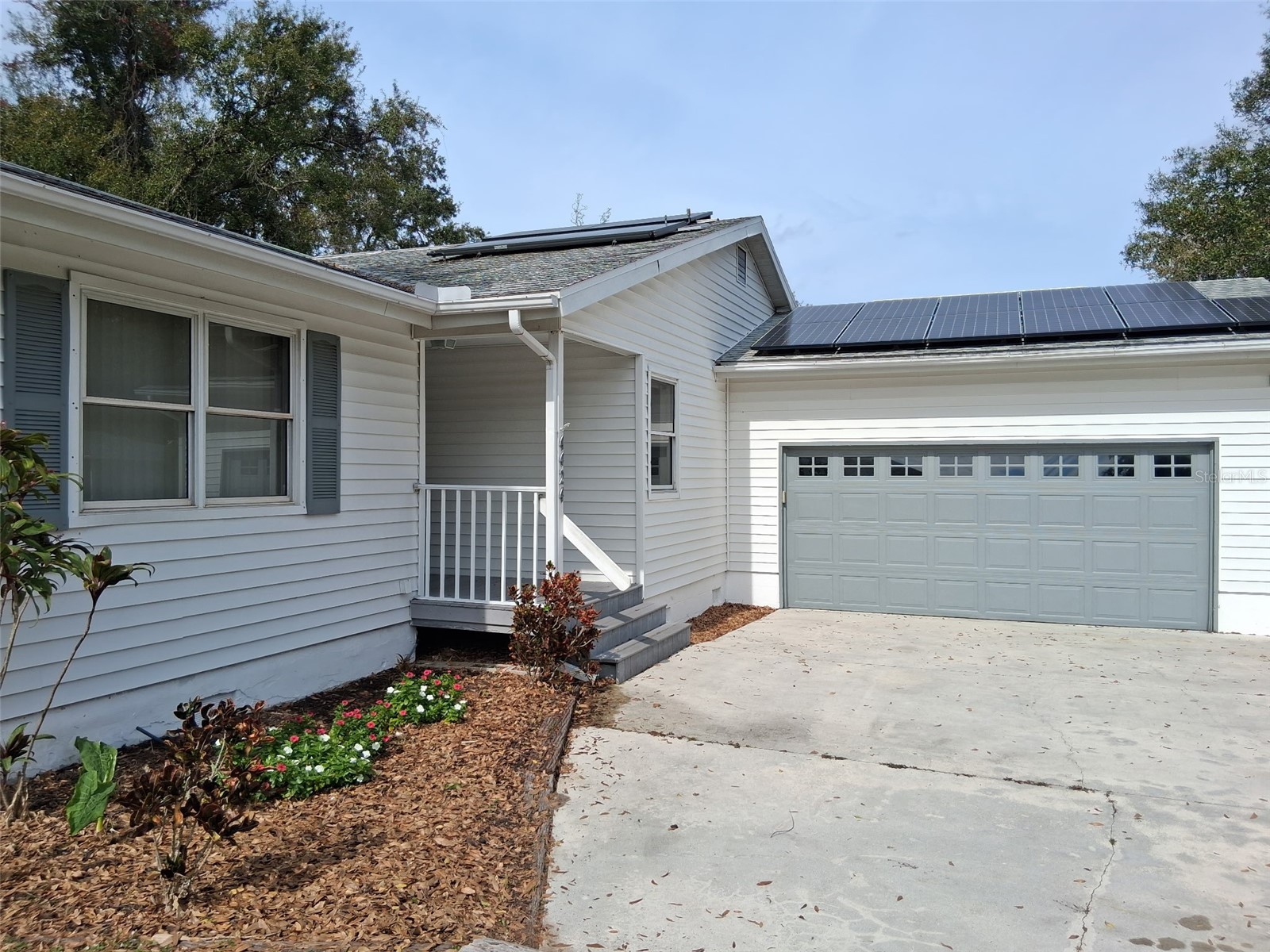 4424 Meadow Creek Circle Sarasota FL 34233 A4666135 image2