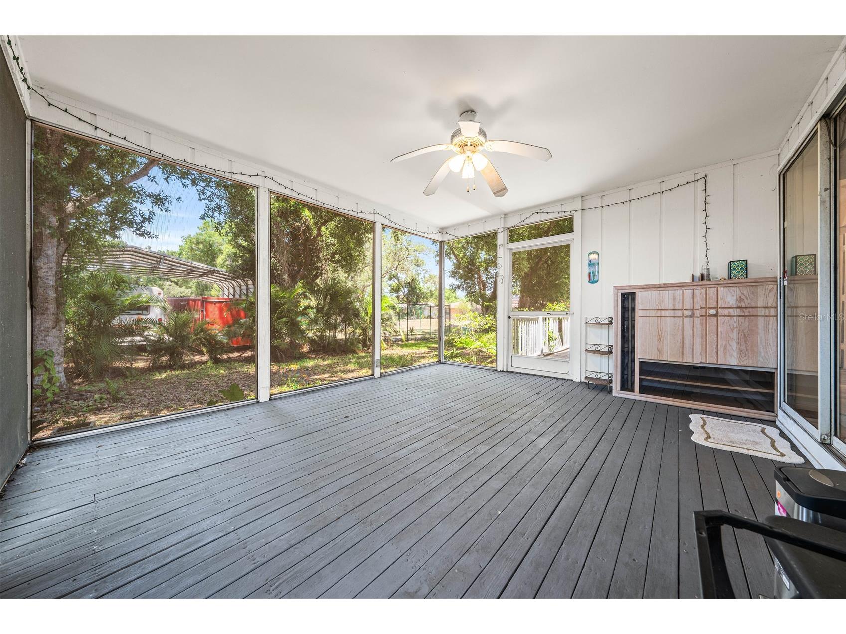 4424 Meadow Creek Circle Sarasota FL 34233 A4693701 image32