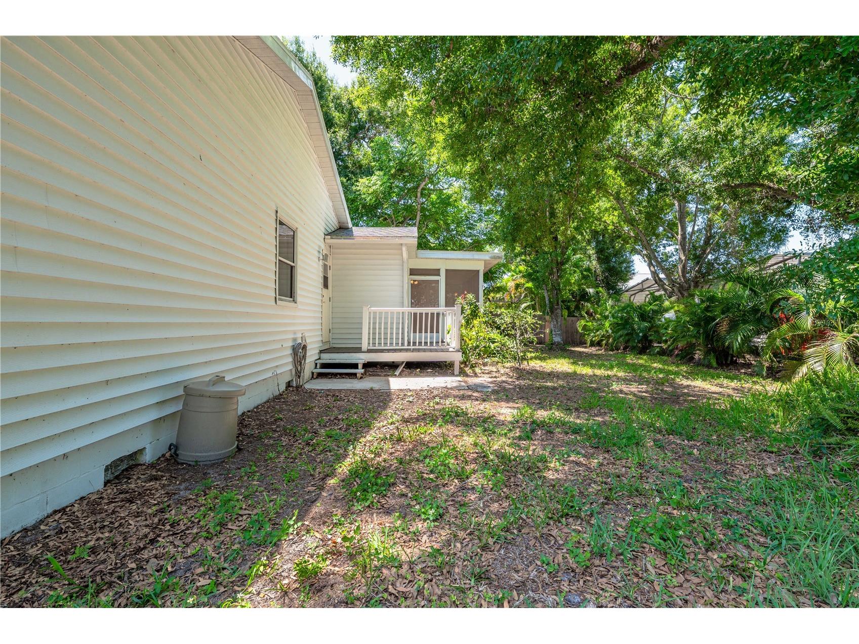 4424 Meadow Creek Circle Sarasota FL 34233 A4693701 image40