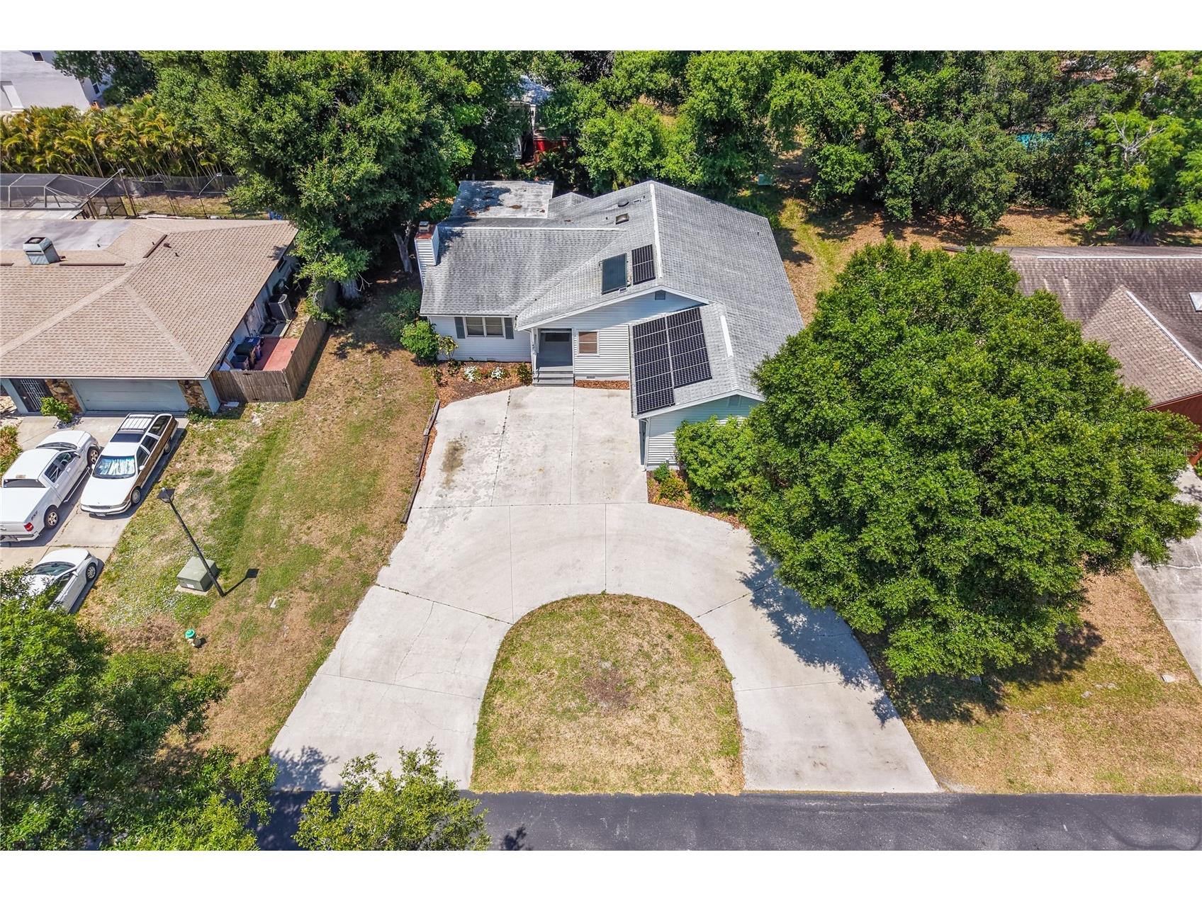4424 Meadow Creek Circle Sarasota FL 34233 A4693701 image43
