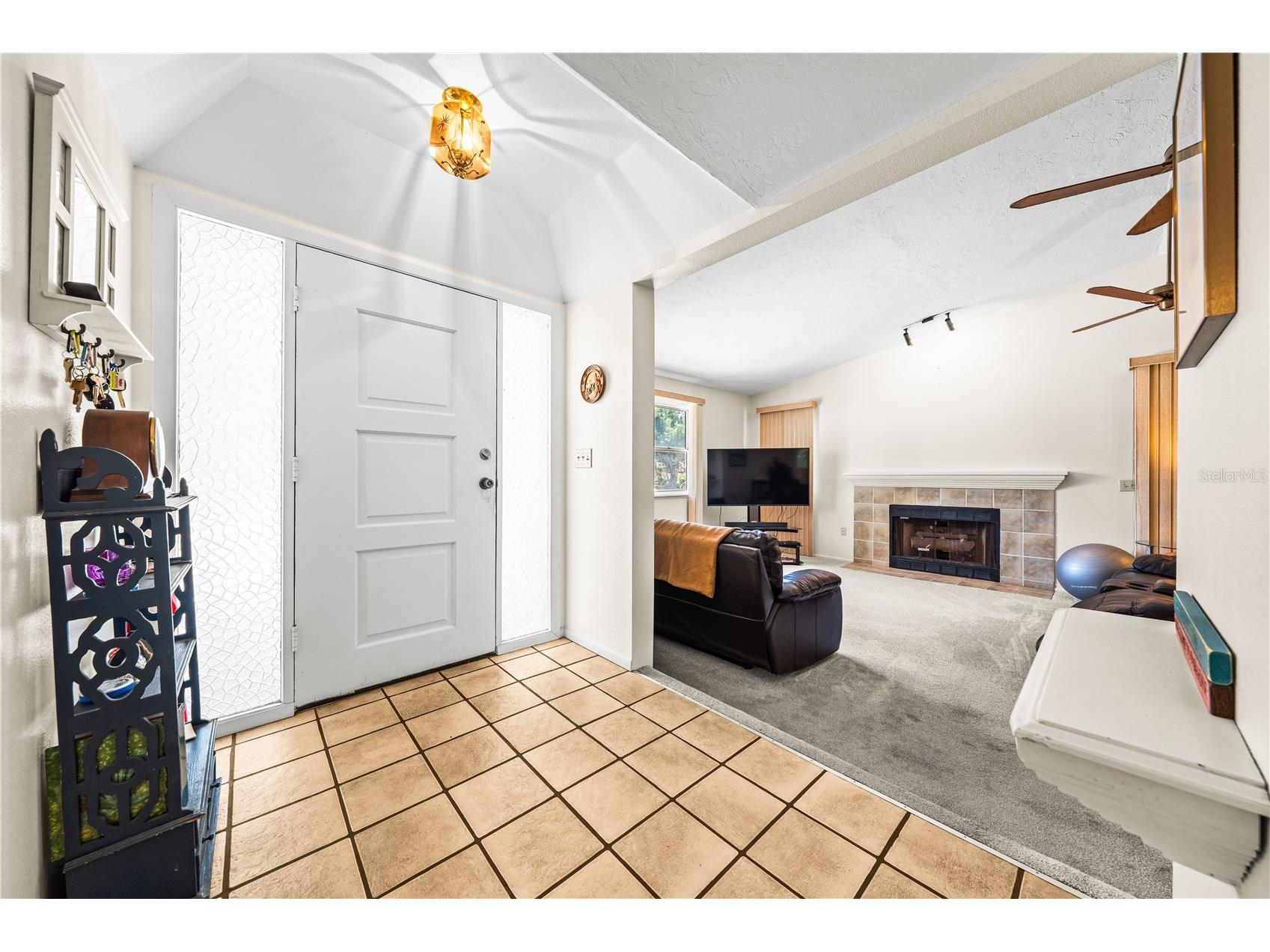 4424 Meadow Creek Circle Sarasota FL 34233 A4693701 image8