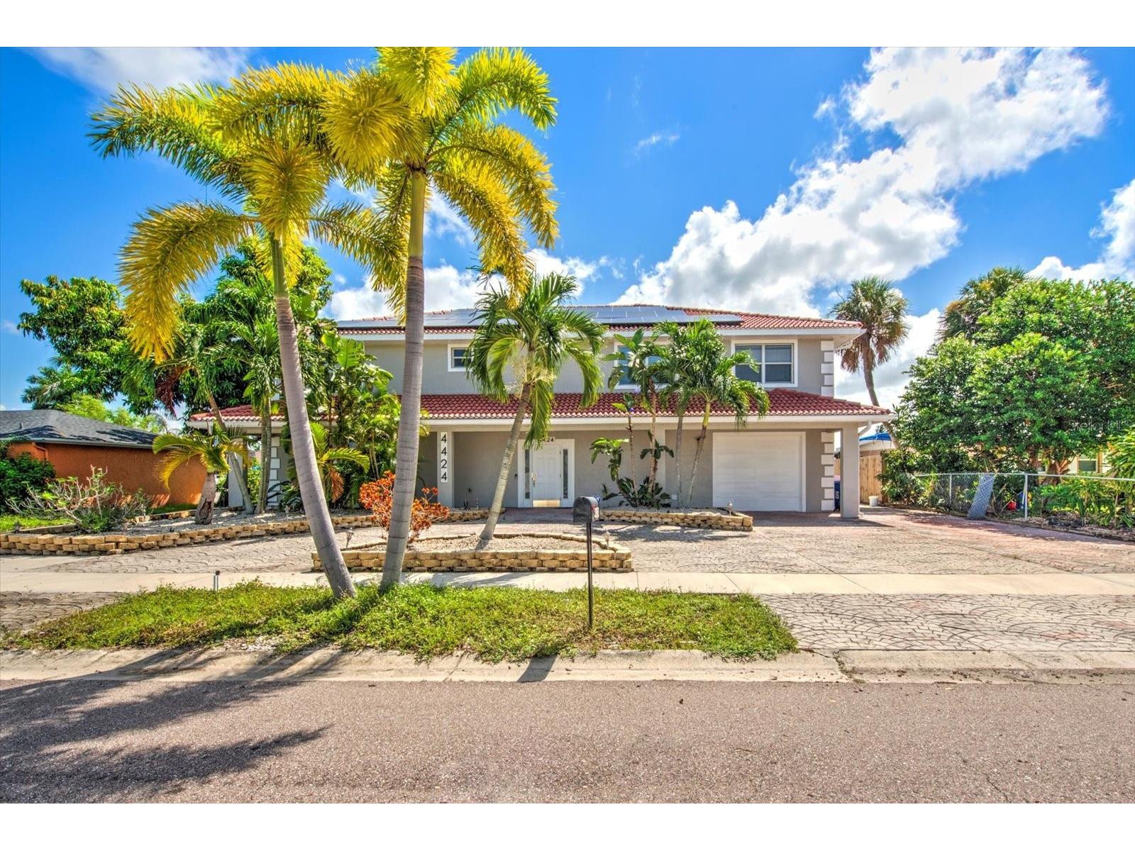 4424 N Canal Circle North Fort Myers FL 33903 D6145683 image1