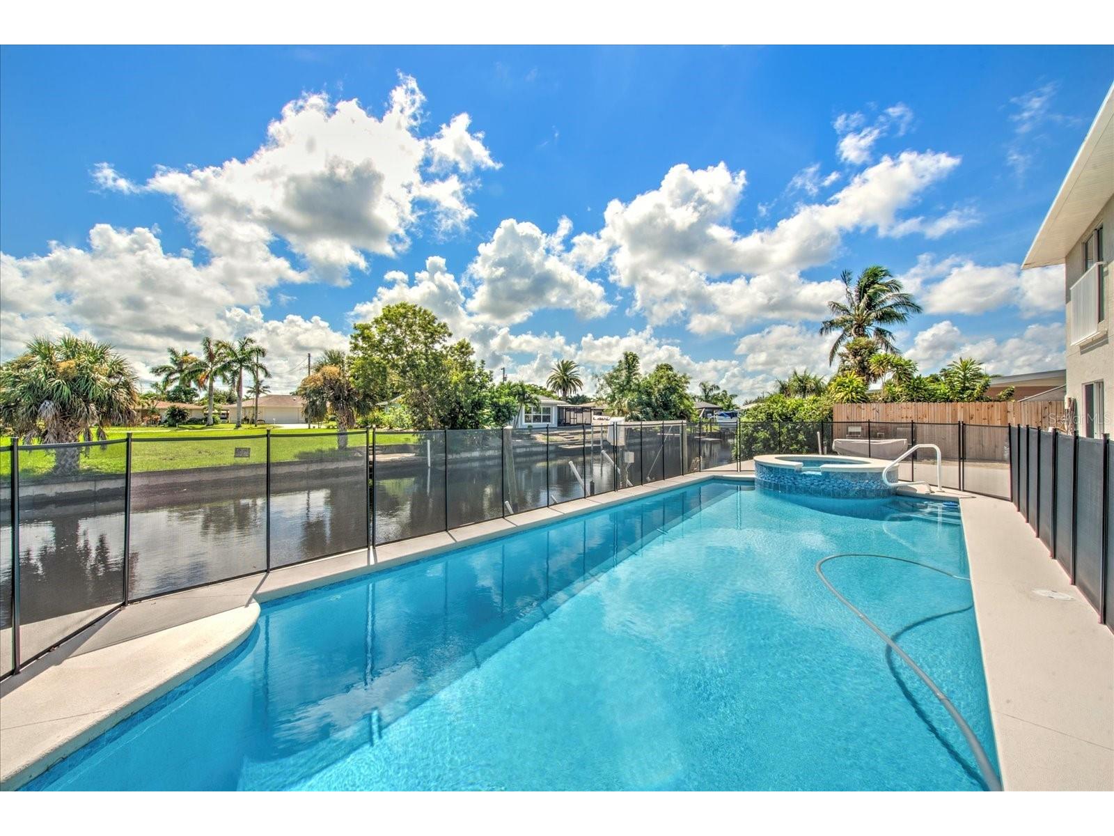 4424 N Canal Circle North Fort Myers FL 33903 D6145683 image2