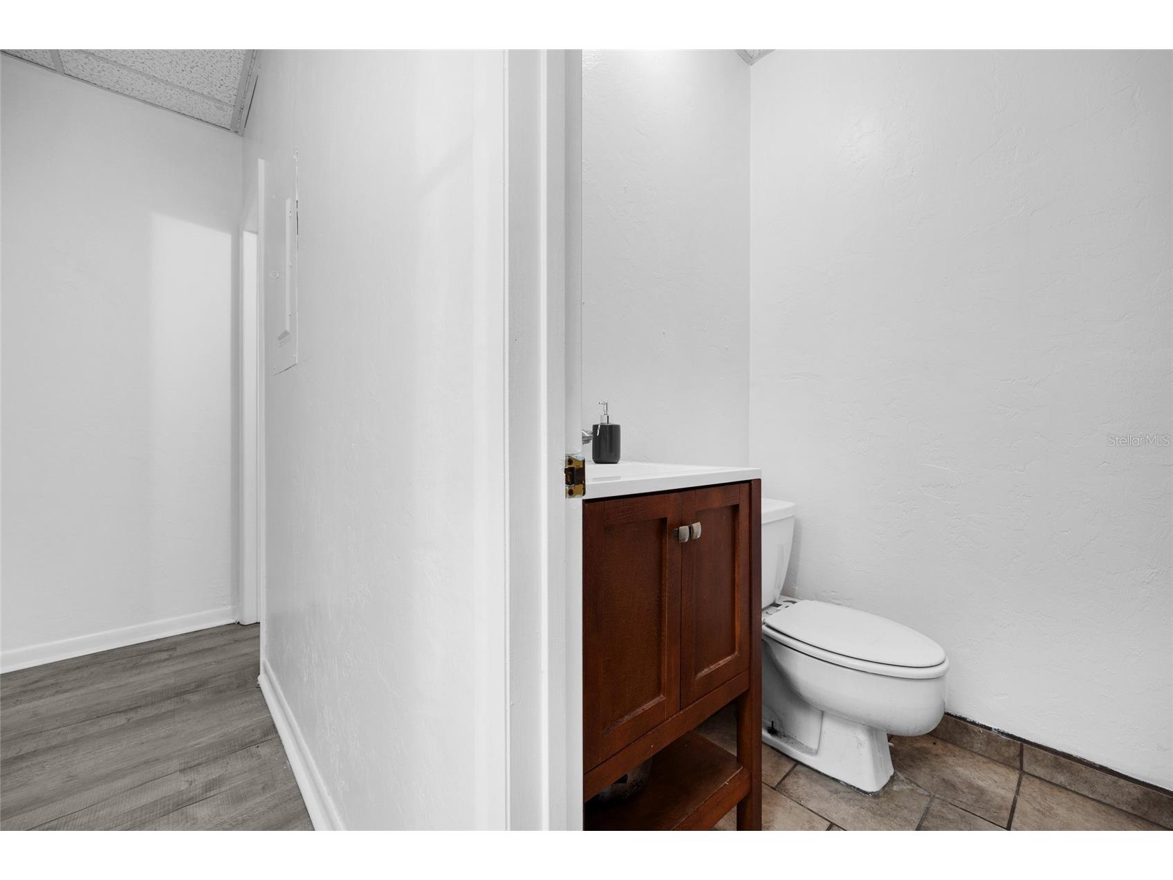 4424 NW 13th Street #SUITE B5 Gainesville FL 32609 GC537673 image5