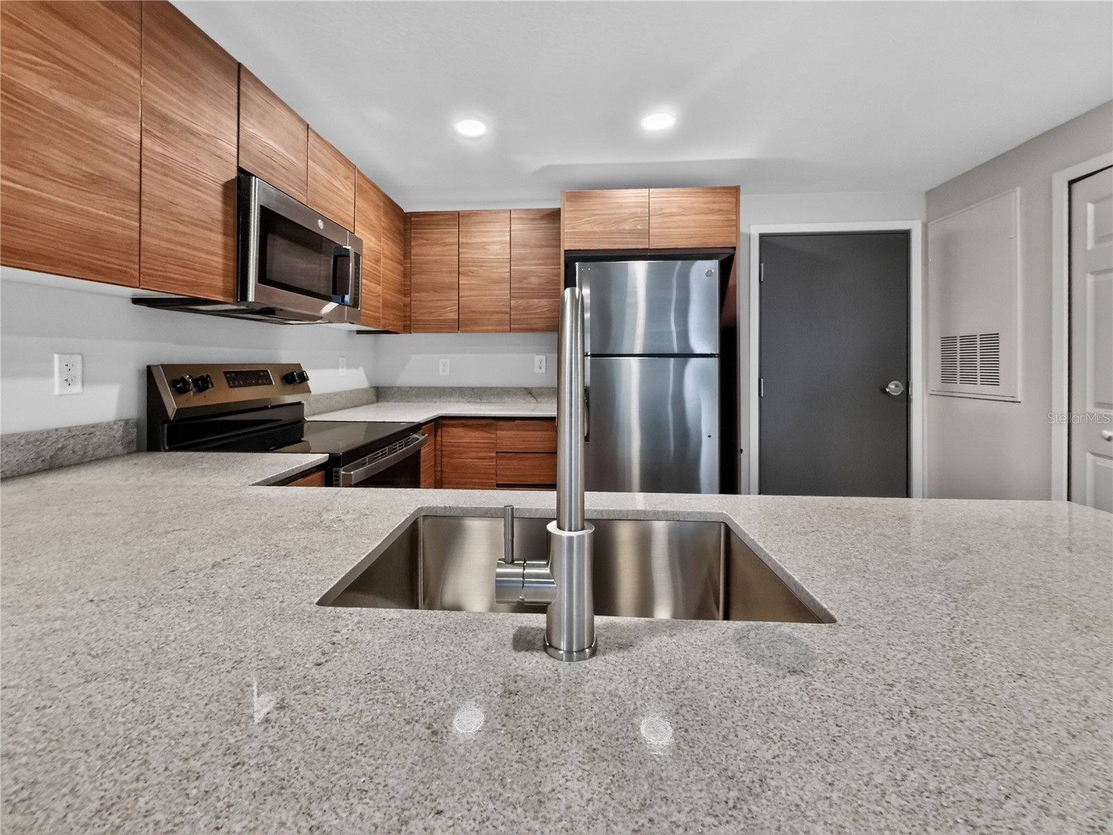 4424 S Texas Avenue #1-319 Orlando FL 32839 O6423518 image4