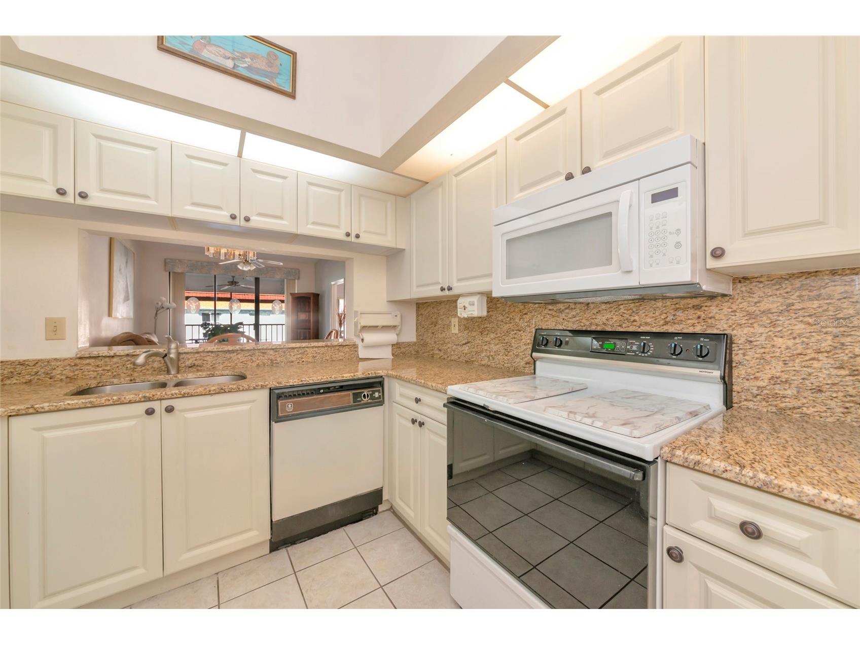 4425 45th Avenue W #202 Bradenton FL 34210 A4689682 image6
