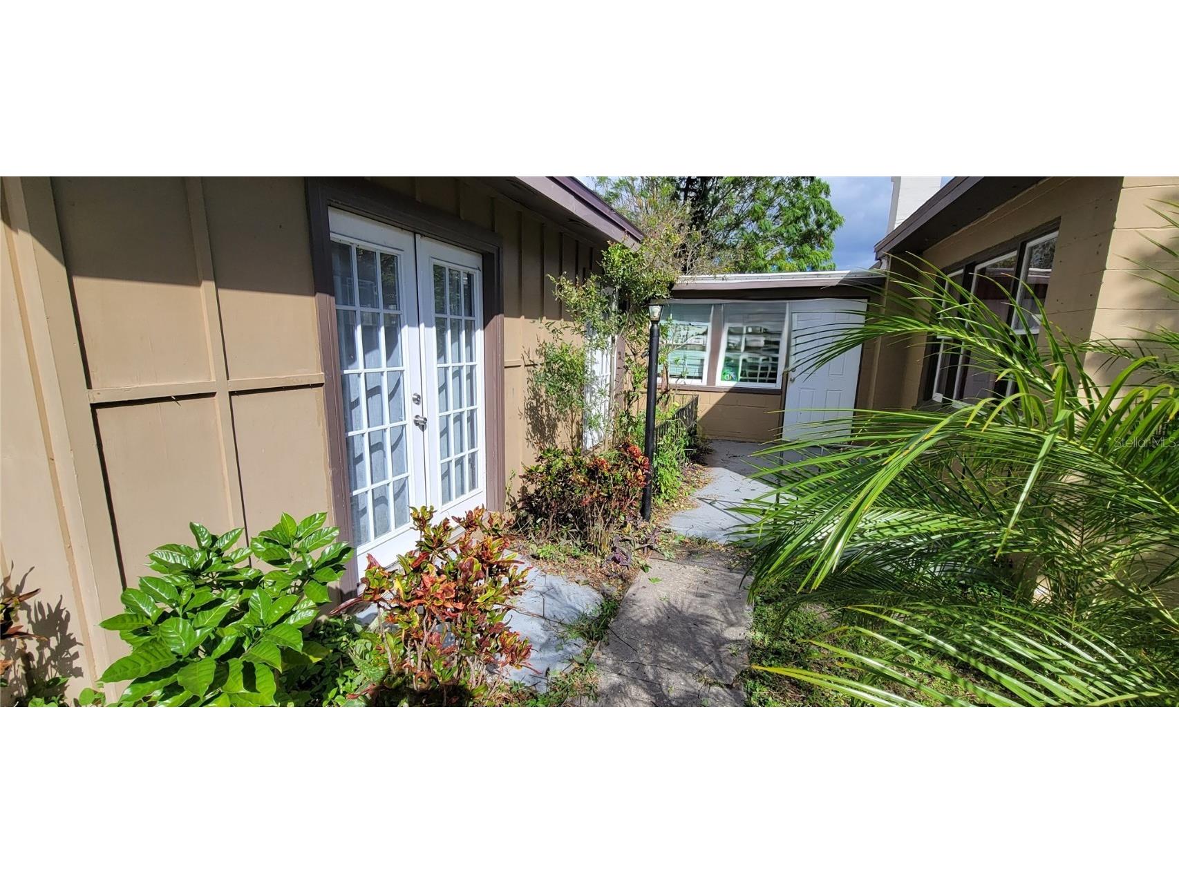 4425 Fairview Avenue Orlando FL 32804 O6359681 image2