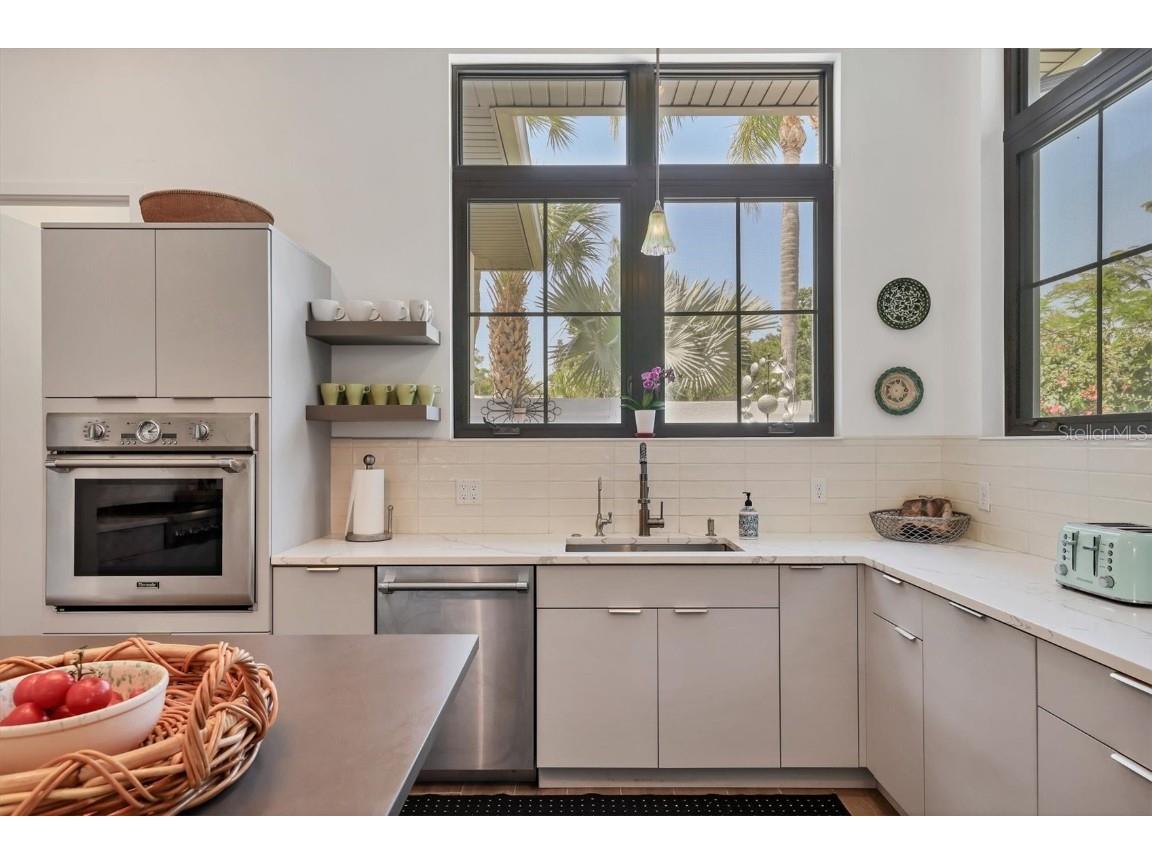 4425 Lords Drive Sarasota FL 34231 A4653524 image13