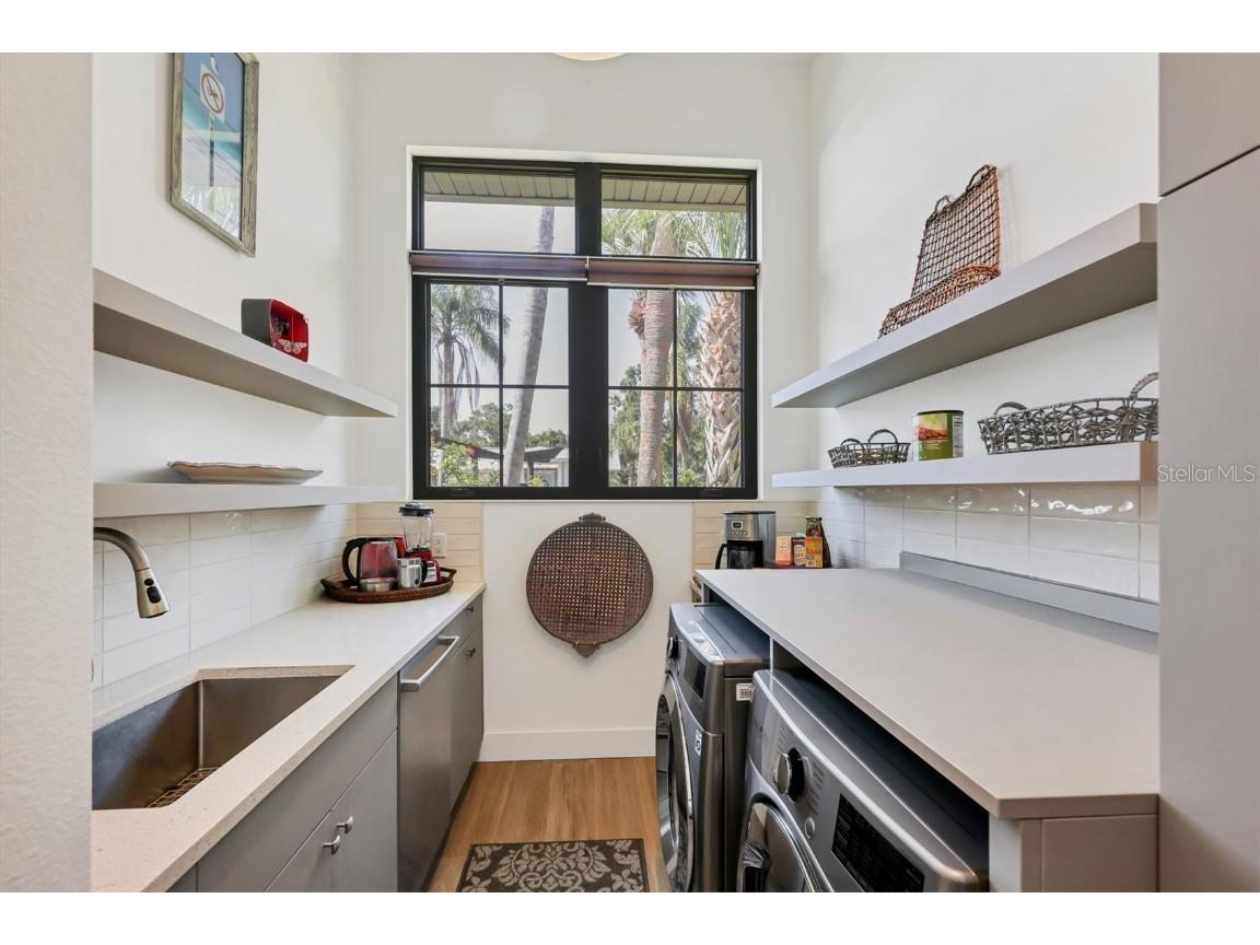 4425 Lords Drive Sarasota FL 34231 A4653524 image31