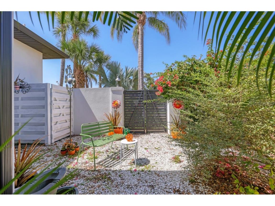 4425 Lords Drive Sarasota FL 34231 A4653524 image43