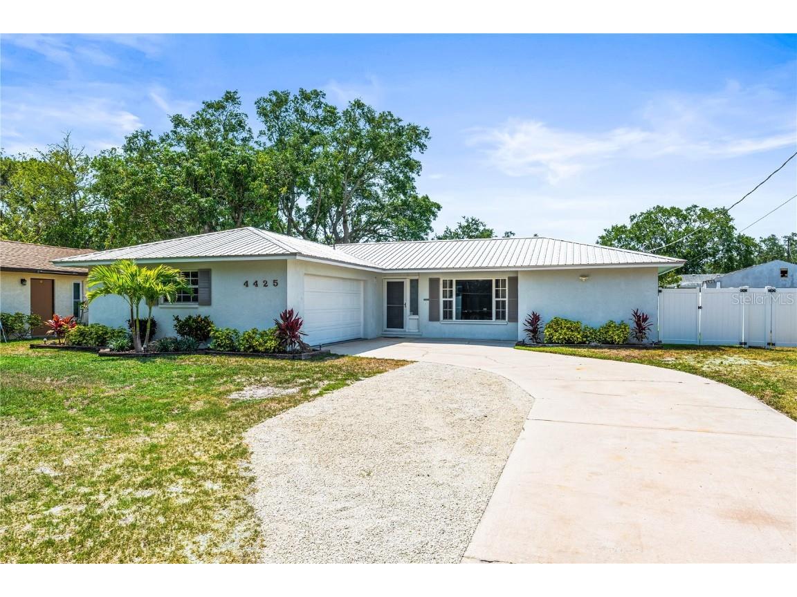 4425 Parnell Drive Sarasota FL 34232 A4652274 image1