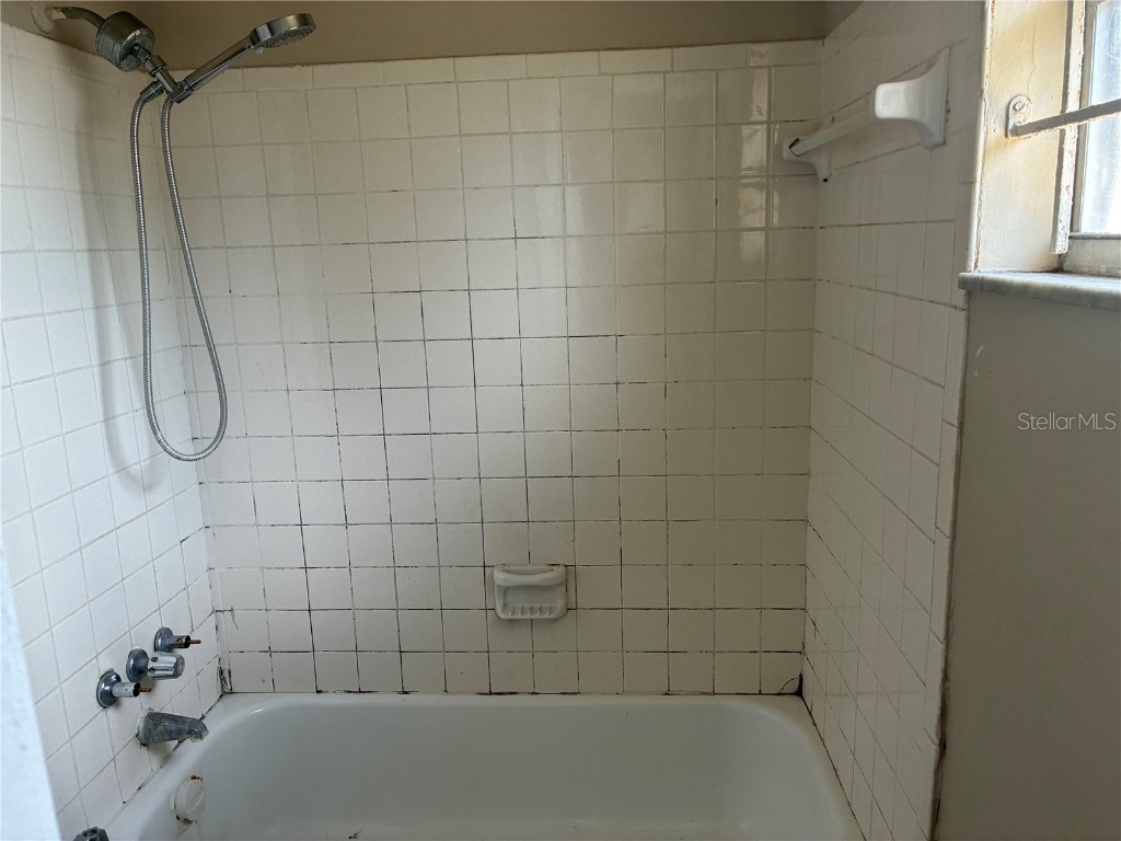 4426 13th Avenue S Saint Petersburg FL 33711 TB8403832 image16