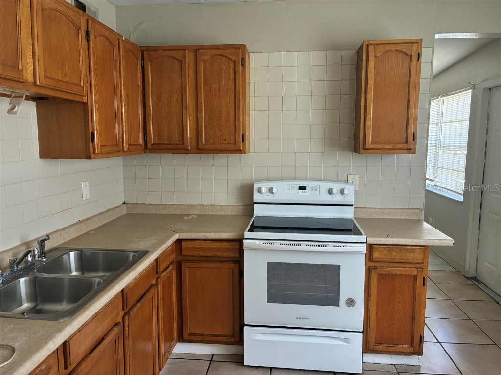 4426 13th Avenue S Saint Petersburg FL 33711 TB8403832 image4