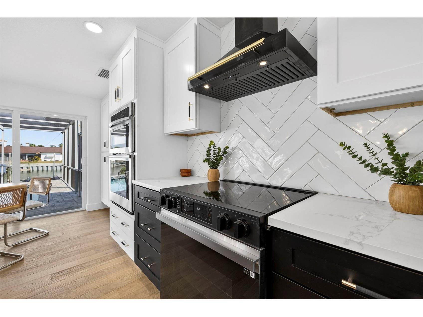 4426 43rd Street S Saint Petersburg FL 33711 - CANAL TO BOCA CIEGA BAY TB8475980 image22