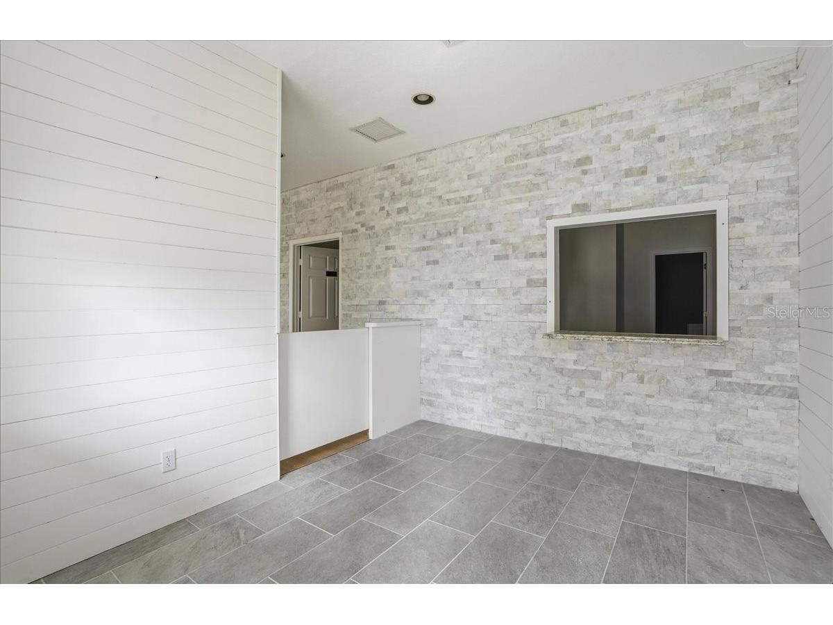 4426 5th Street W Bradenton FL 34207 TB8404456 image3