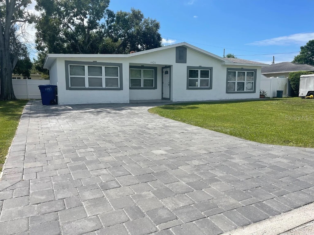 4426 W Bay Court Avenue Tampa FL 33611 TB8456896 image1