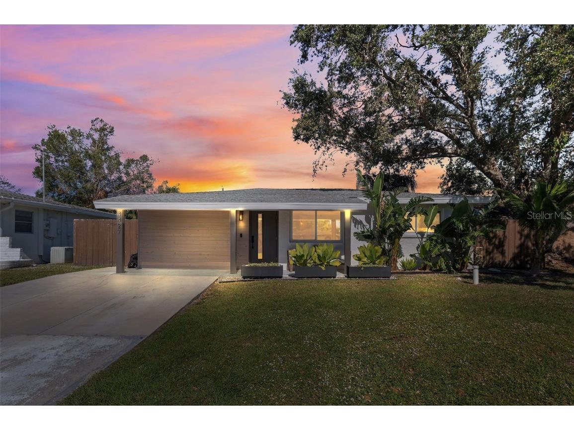 4427 Amanda Way Sarasota FL 34232 A4630412 image1