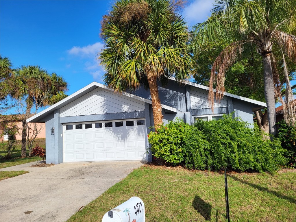 4427 Dewey Drive New Port Richey FL 34652 W7880615 image1