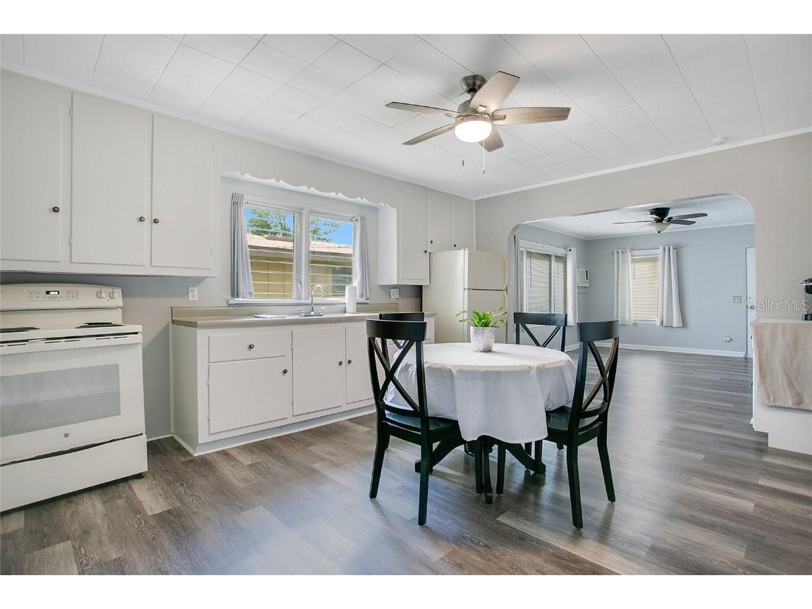 4427 Fairview Avenue Orlando FL 32804 O6331624 image9