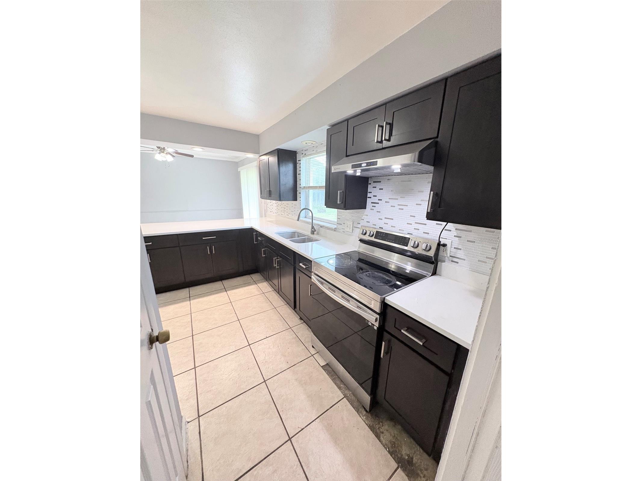 4428 Carousel Road Orlando FL 32808 O6421224 image11