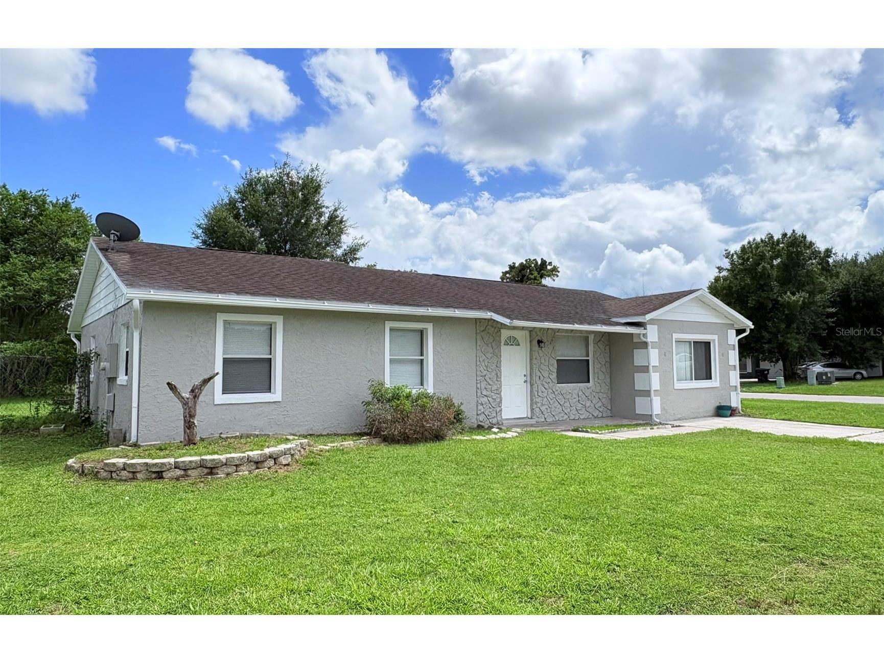 4428 Carousel Road Orlando FL 32808 O6421224 image2