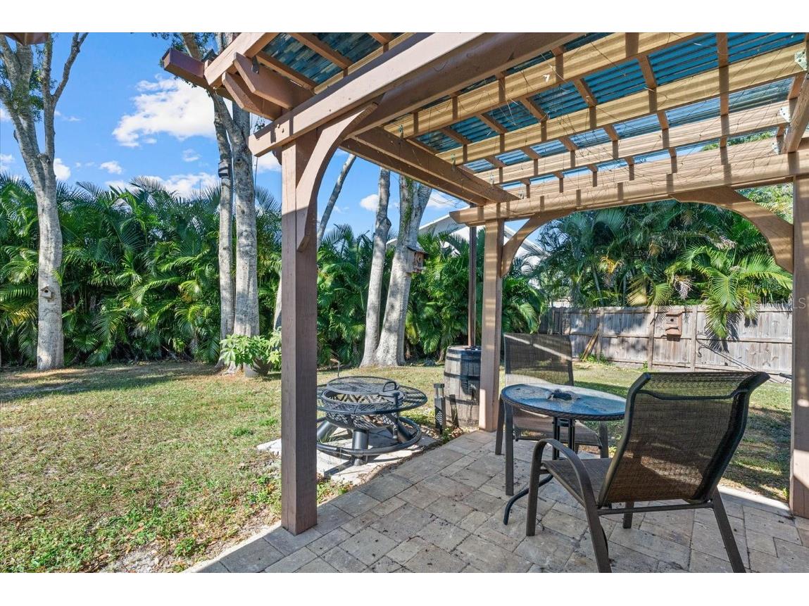 4428 Meadow Creek Circle Sarasota FL 34233 A4672507 image29