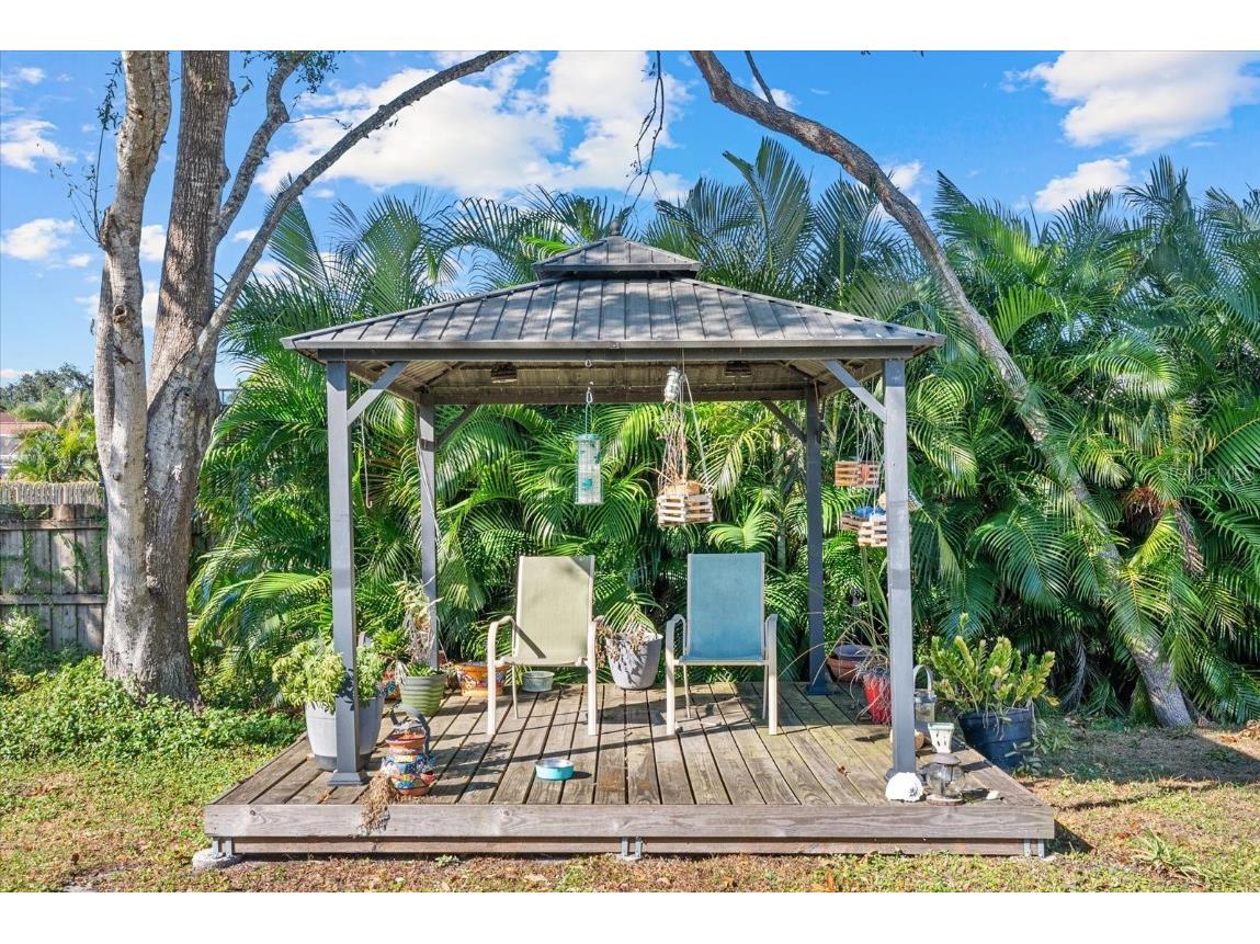 4428 Meadow Creek Circle Sarasota FL 34233 A4672507 image30