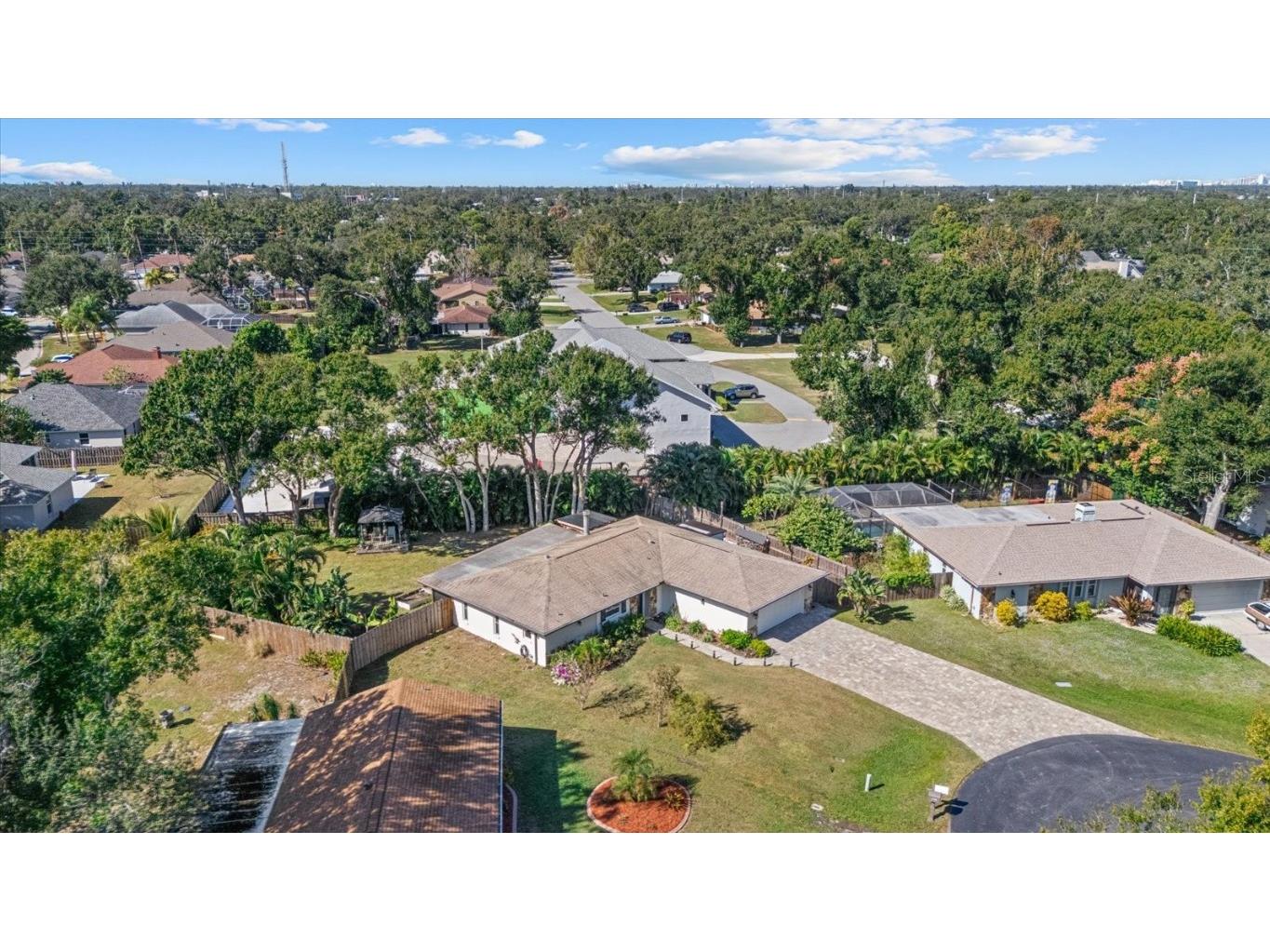 4428 Meadow Creek Circle Sarasota FL 34233 A4672507 image39
