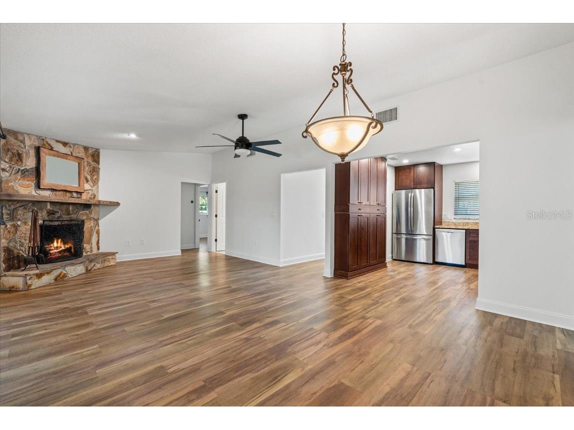 4428 Meadow Creek Circle Sarasota FL 34233 A4672507 image7