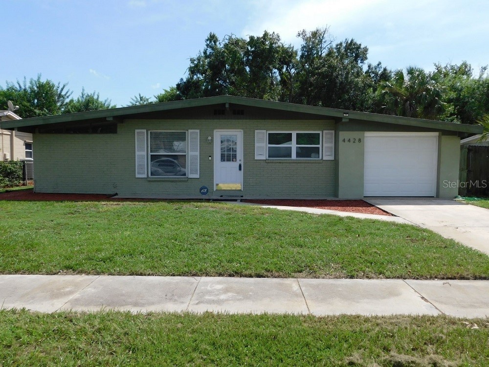 4428 W Varn Avenue Tampa FL 33616 TB8409469 image1