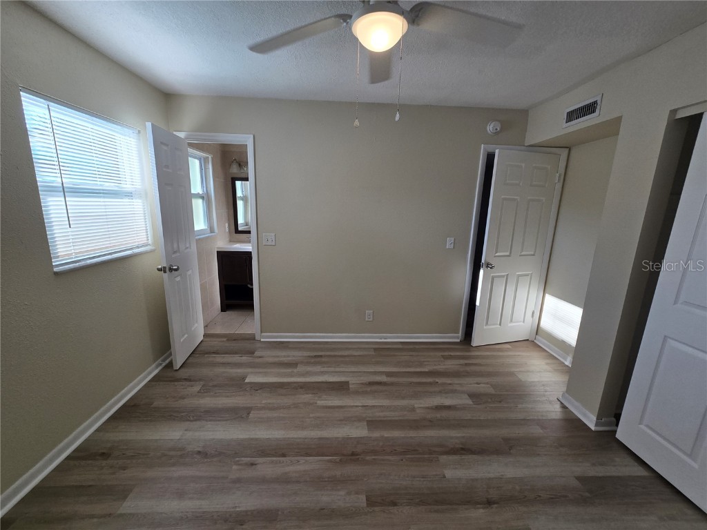 4428 W Varn Avenue Tampa FL 33616 TB8409469 image14