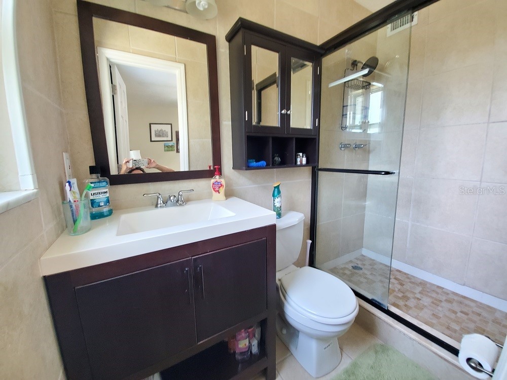 4428 W Varn Avenue Tampa FL 33616 TB8409469 image15