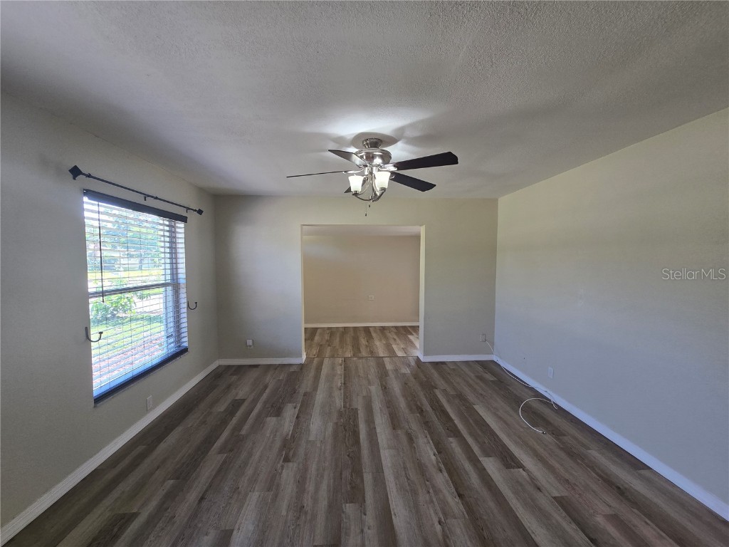 4428 W Varn Avenue Tampa FL 33616 TB8409469 image6