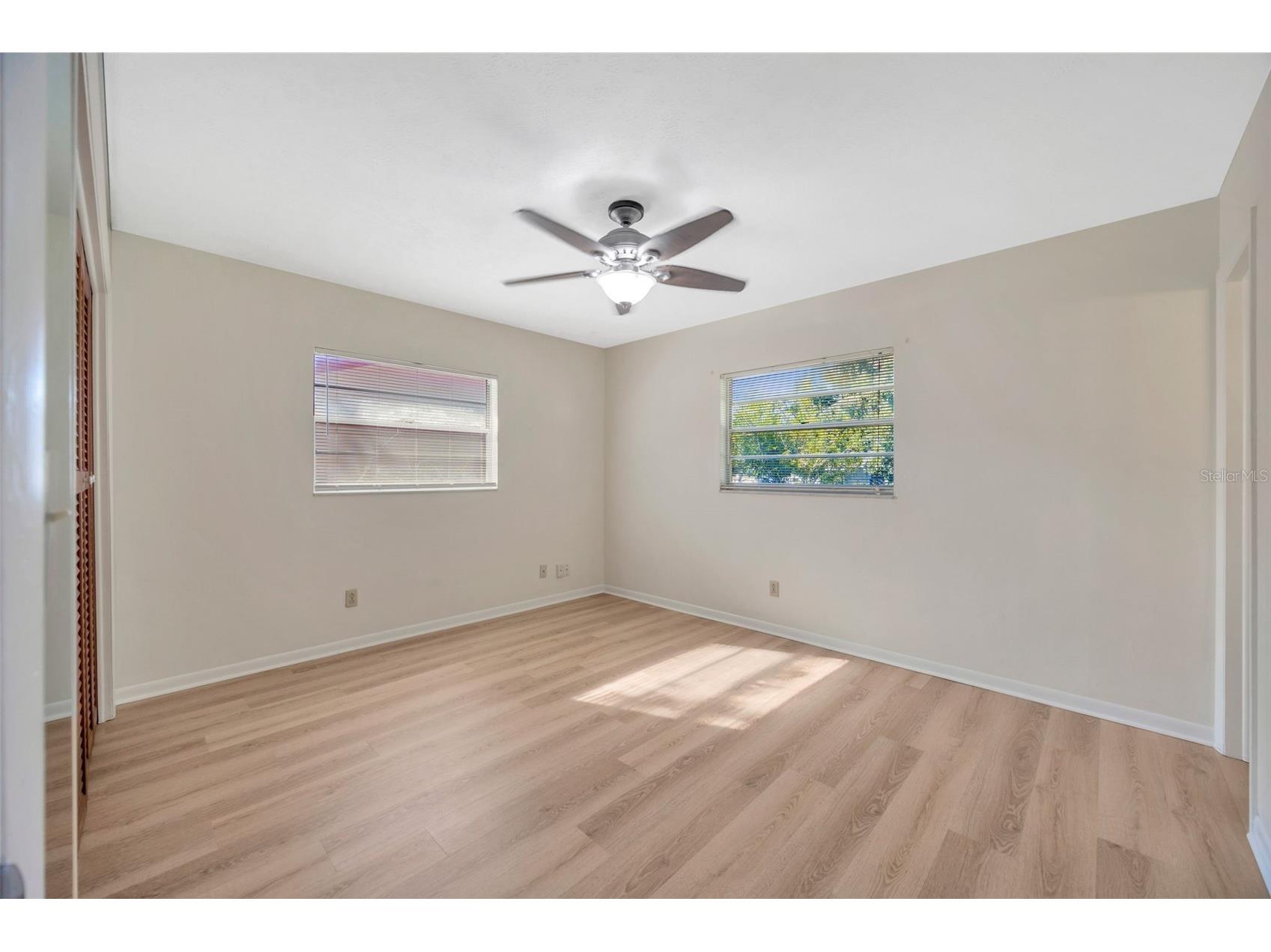 4429 Dolphin Drive Tampa FL 33617 TB8427212 image12