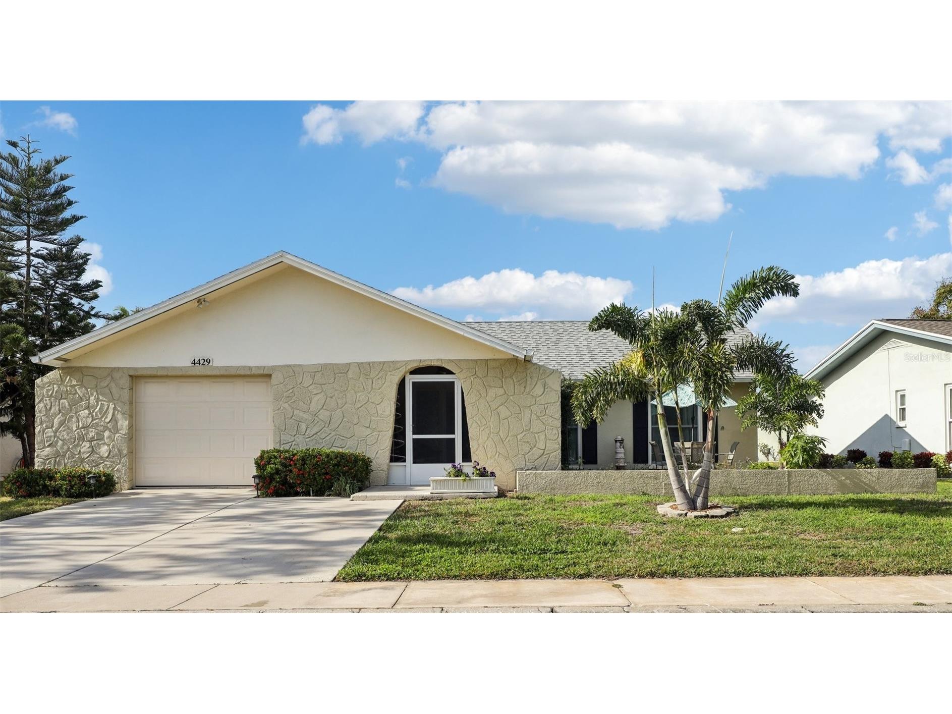 4429 Great Lakes Drive N Clearwater FL 33762 TB8458245 image1