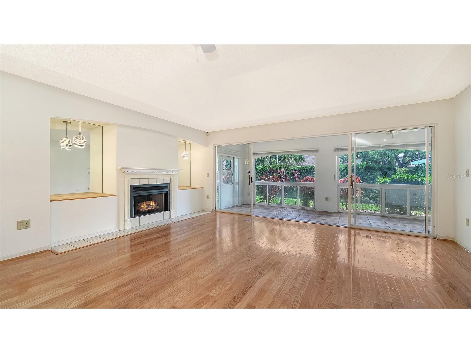 4429 Oakley Greene #6 Sarasota FL 34235 A4694535 image14