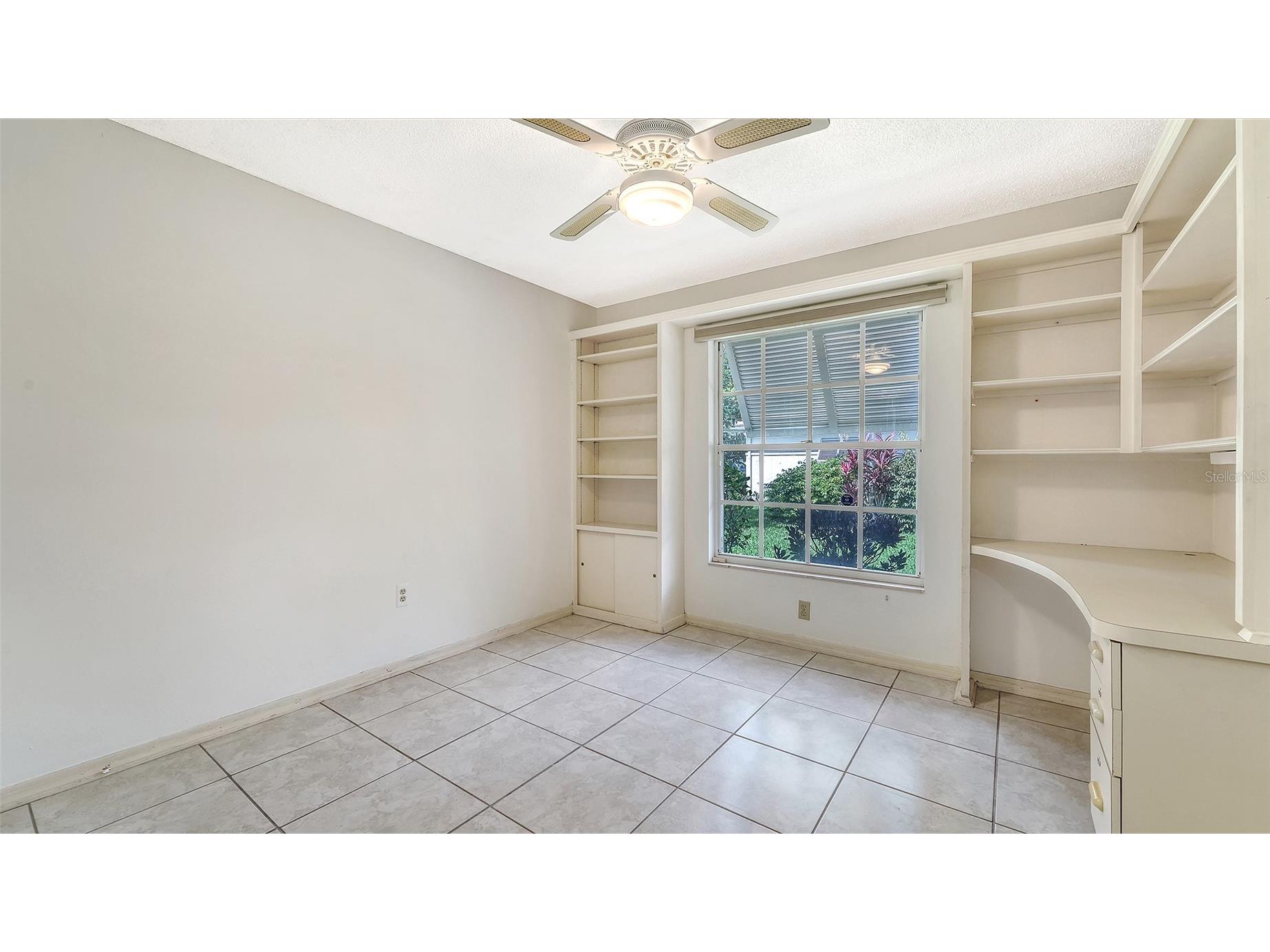 4429 Oakley Greene #6 Sarasota FL 34235 A4694535 image17