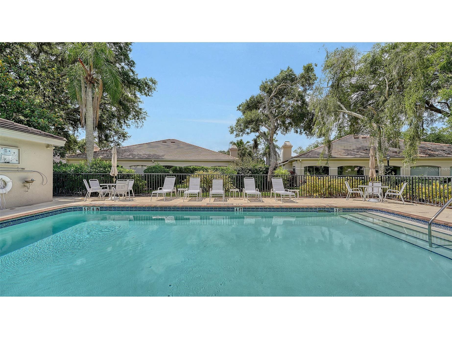 4429 Oakley Greene #6 Sarasota FL 34235 A4694535 image22