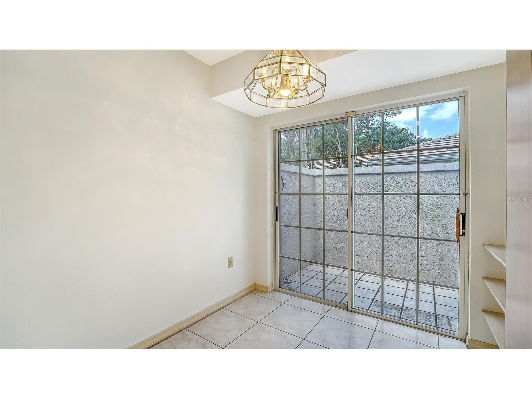 4429 Oakley Greene #6 Sarasota FL 34235 A4694535 image8