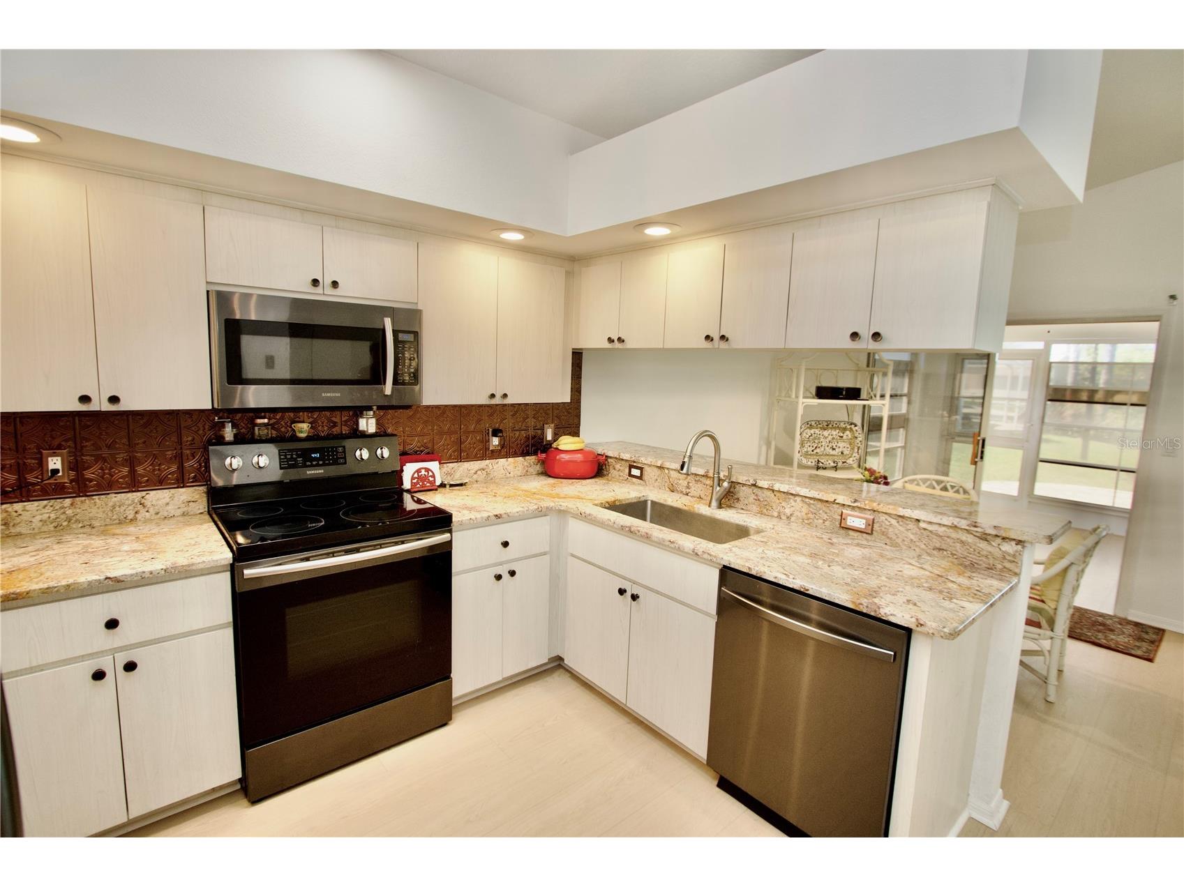 4429 Whitton Way New Port Richey FL 34653 W7873682 image7