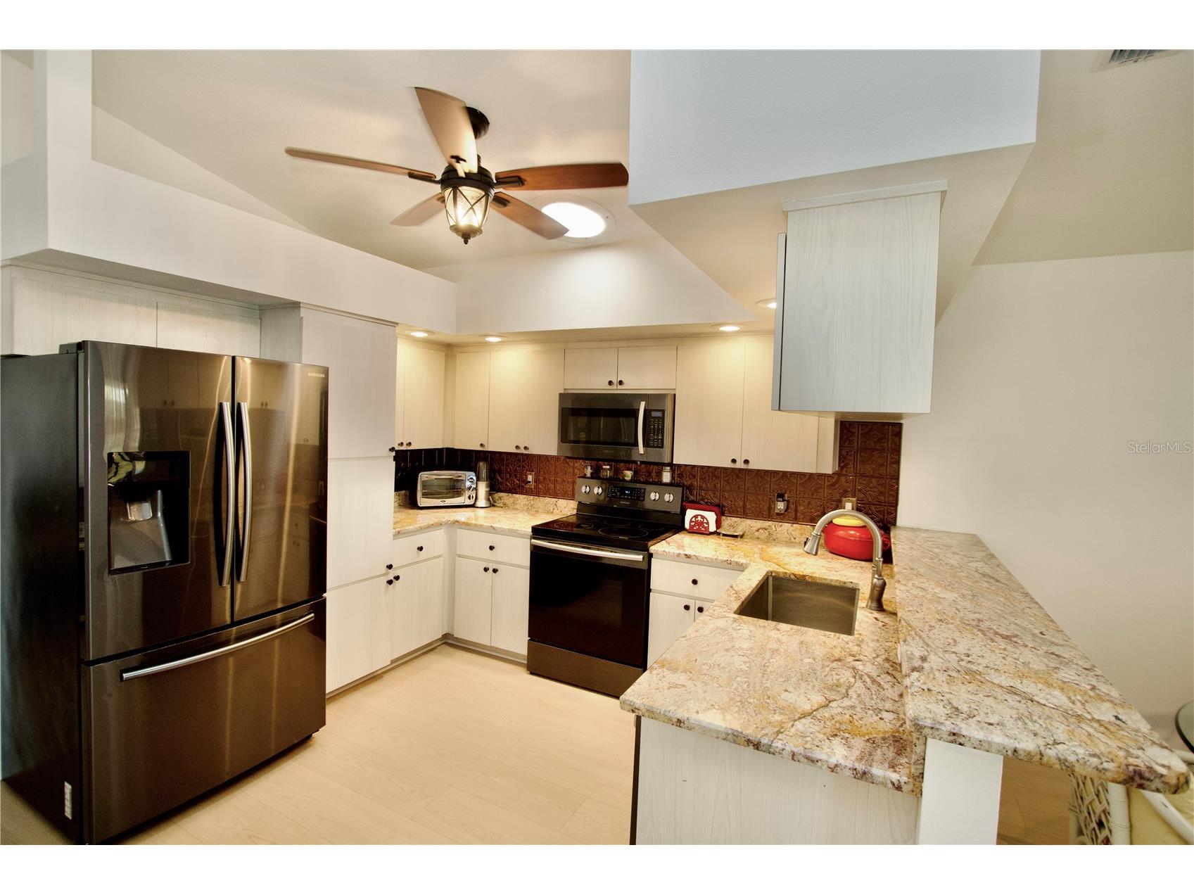 4429 Whitton Way New Port Richey FL 34653 W7873682 image9