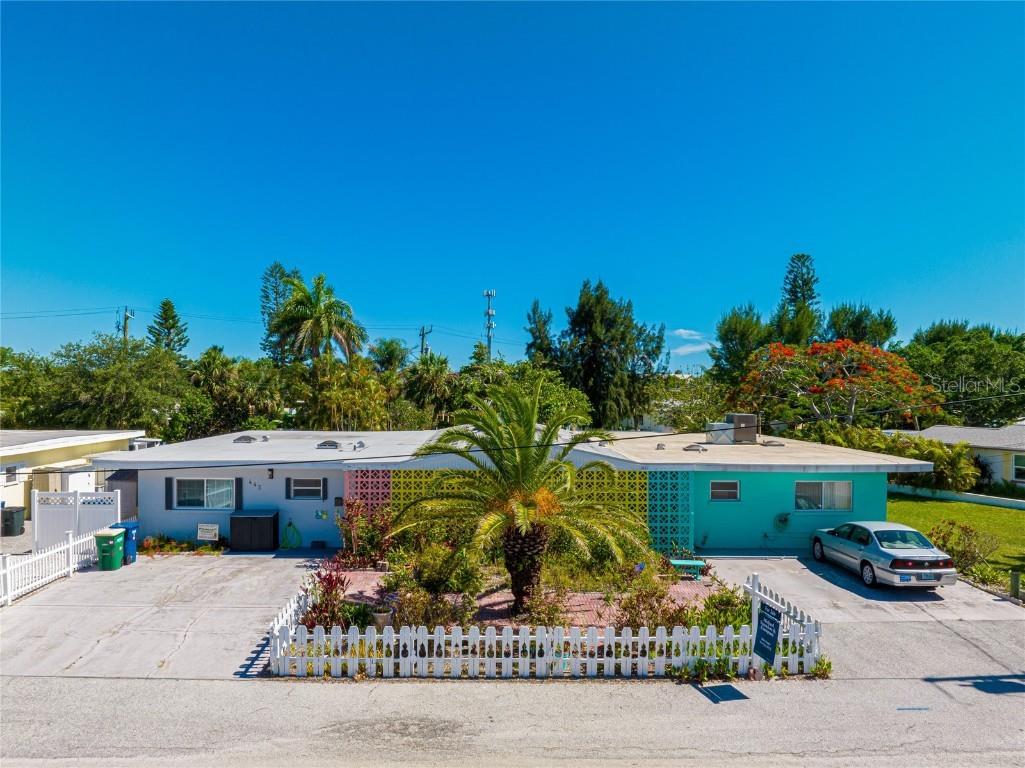 443 63rd Street Holmes Beach FL 34217 A4573827 image1