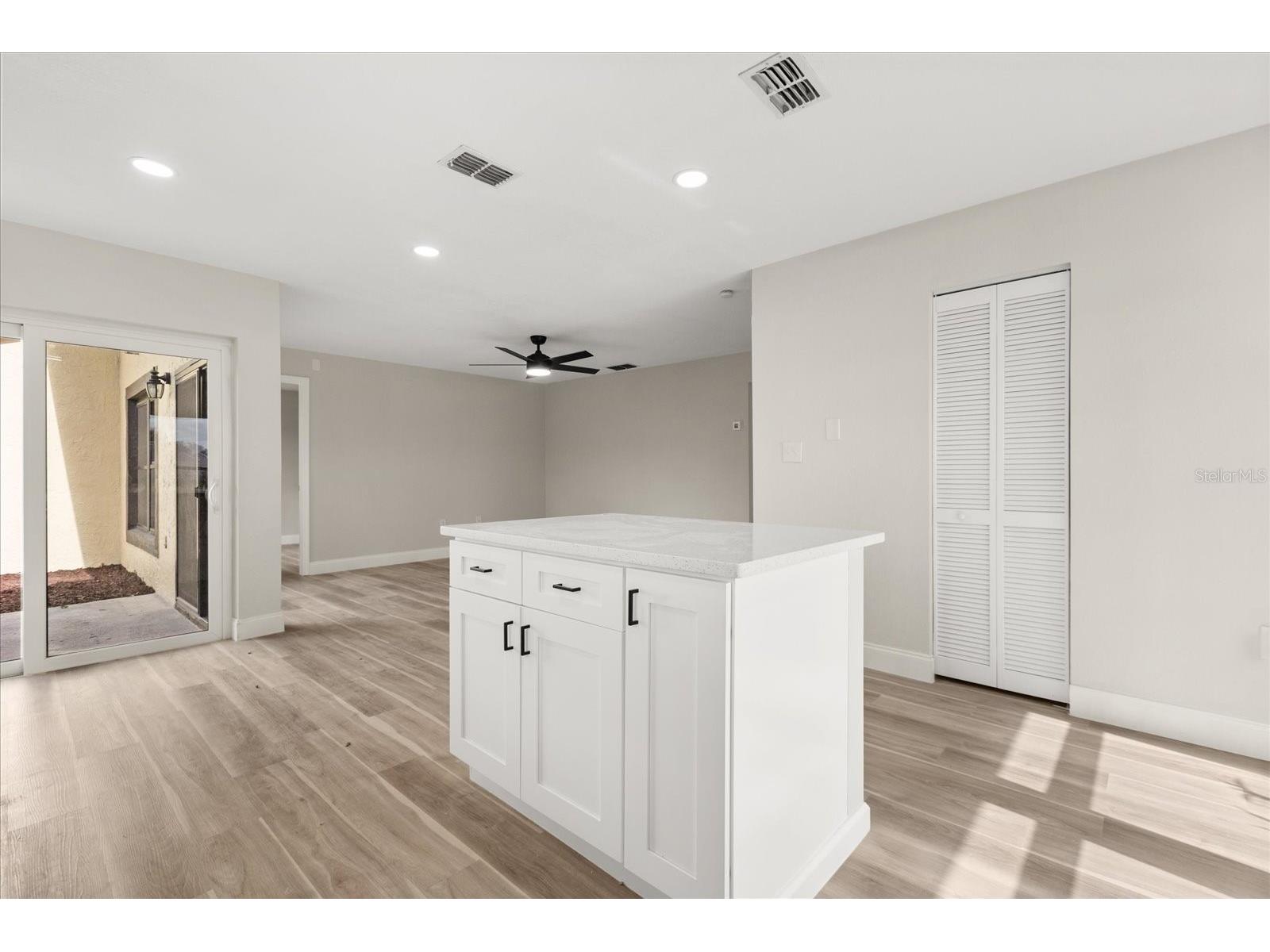 443 Hunter Circle Kissimmee FL 34758 O6421696 image10