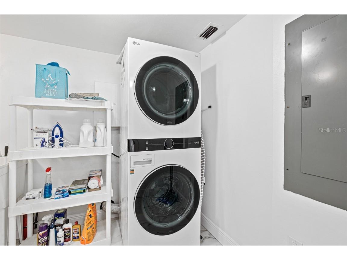 443 Johnson Avenue #402 Cape Canaveral FL 32920 O6355728 image32