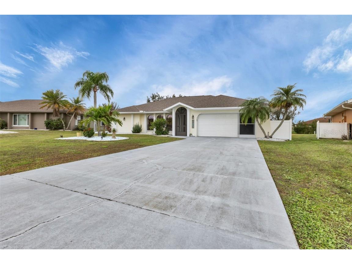 443 Londrina Drive Punta Gorda FL 33983 C7485688 image1